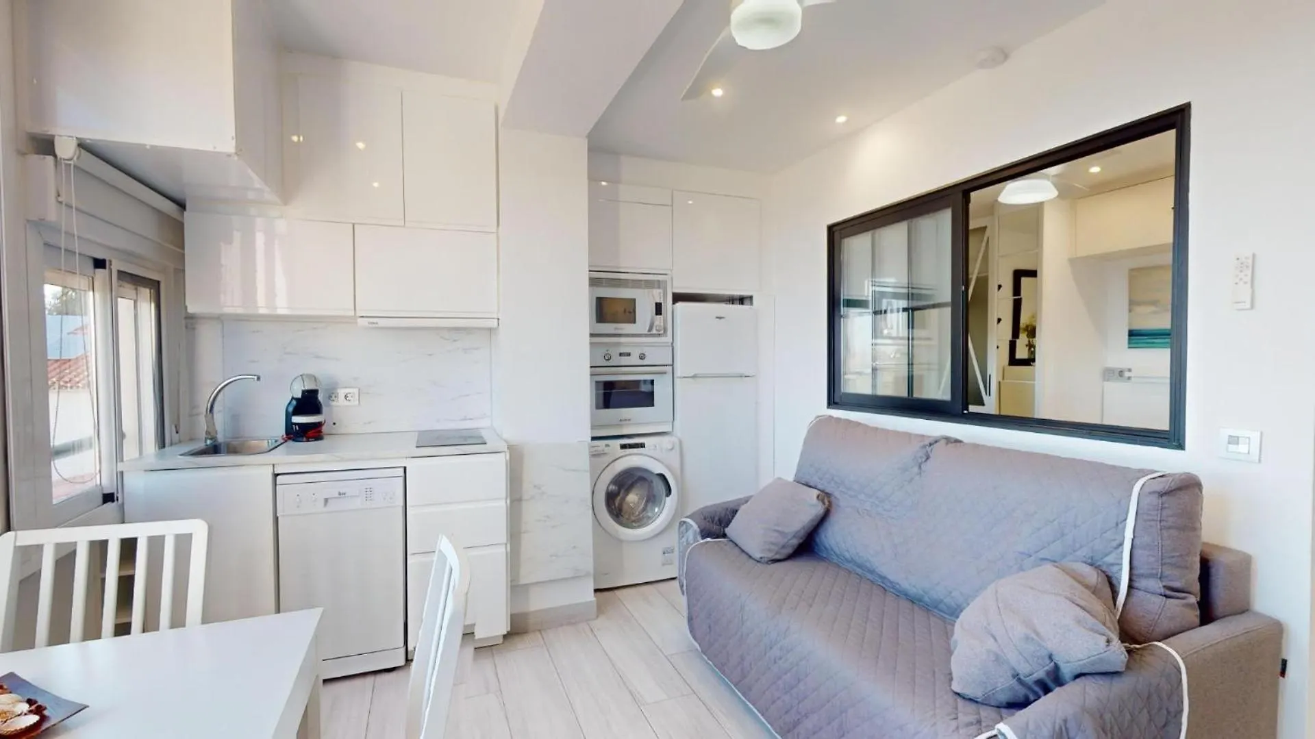 Sun-Ray Apartment Fuengirola 0*,  Spain